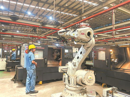 AI浪潮下，人工造浪设备如何助力产业优化发展